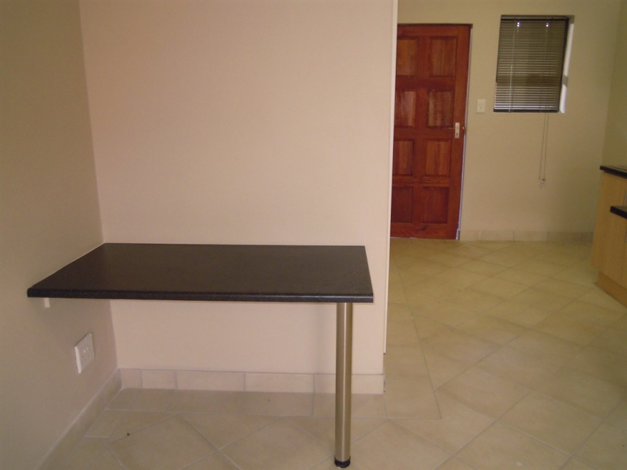 1 Bedroom Property for Sale in Langenhovenpark Free State